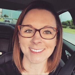 Meet your Posher, Holly